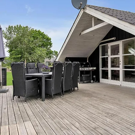Stunning Home In Blavand With Wifi Ferienhaus